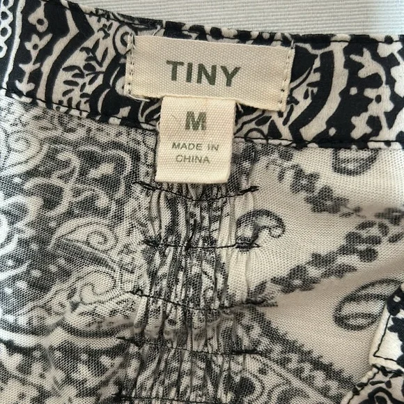 TINY ANTHROPOLOGIE BLOUSE WOMEN SIZE M BLACK MULTICOLOR FLORAL ELBOW SLEEVES - Picture 13 of 14